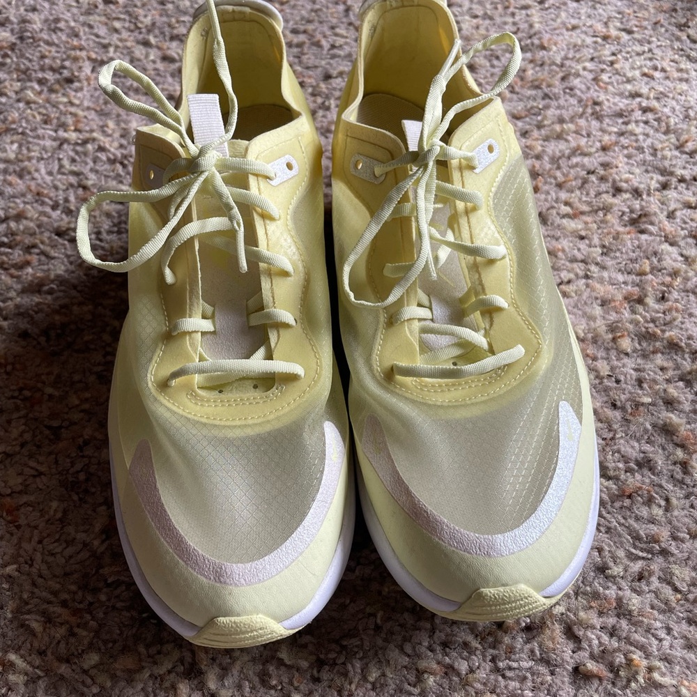 Nike Air Max Dia - Picture 2 of 3